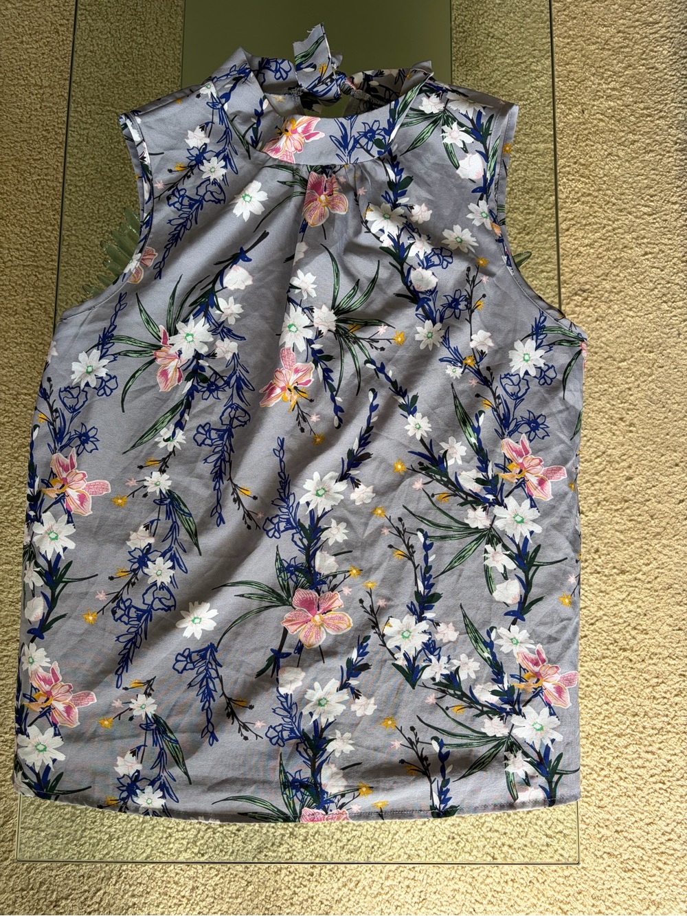 💜 SHEIN Floral Sleeveless Blouse